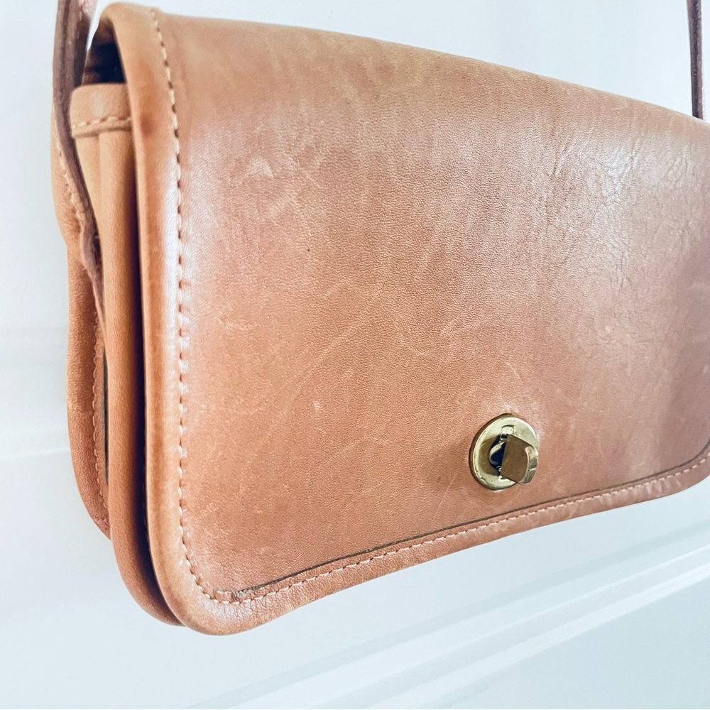 Coach Vintage Leather Tan Single Flap Crossbody Shoulder Cognac Bag - Picture 15 of 16